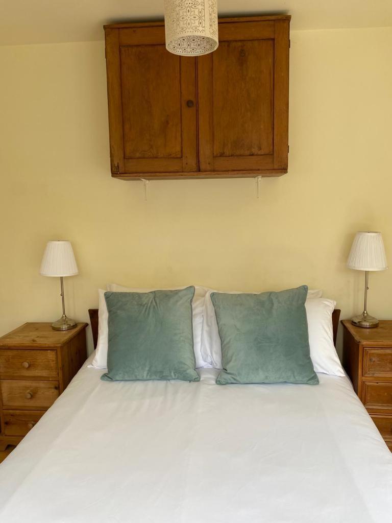 Lyme Clifftop Hideaway Lyme Regis Exterior photo